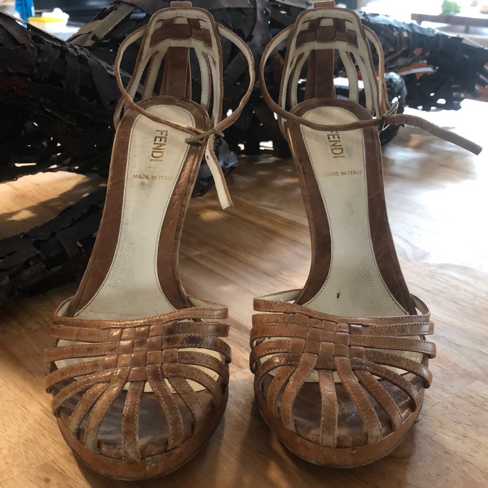 Authentic Fendi ankle sandal sz 9